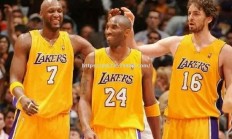 江南体育-NBA球星加盟老者篮球联赛，热血奋战