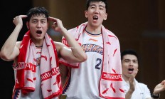 江南体育-上海男篮以微弱优势战胜四川队
