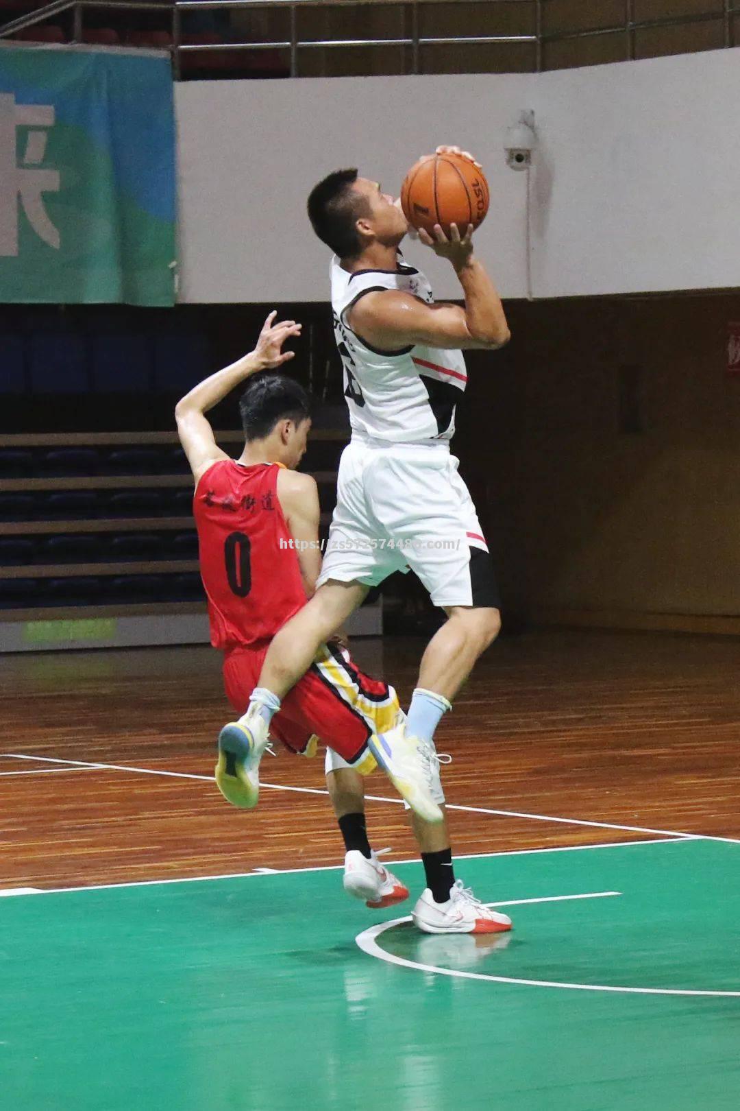 篮球运动逐渐成为全球关注焦点